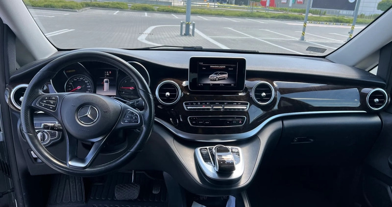 Mercedes-Benz Klasa V cena 233085 przebieg: 130000, rok produkcji 2017 z Międzybórz małe 121